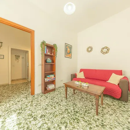Casa Piazza Lodi 公寓